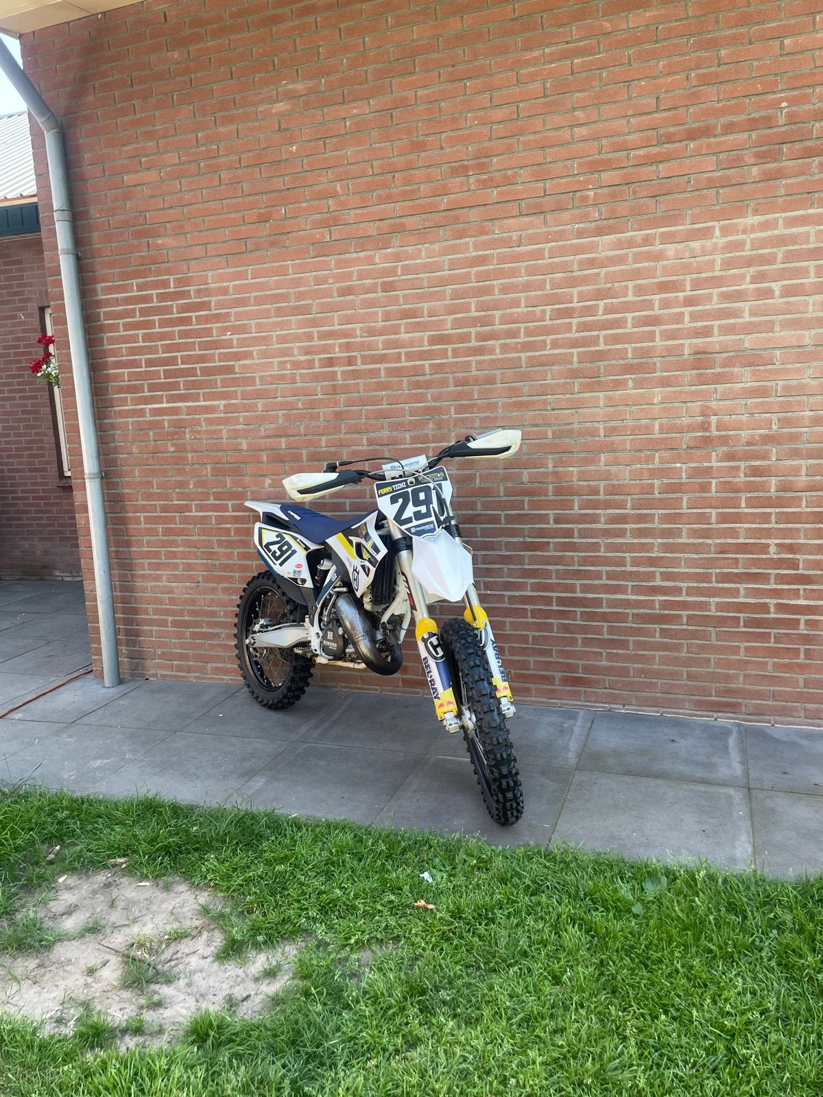 Husqvarna TC 125 2014 - Slechts 3.1 uur op top end!, Ophalen