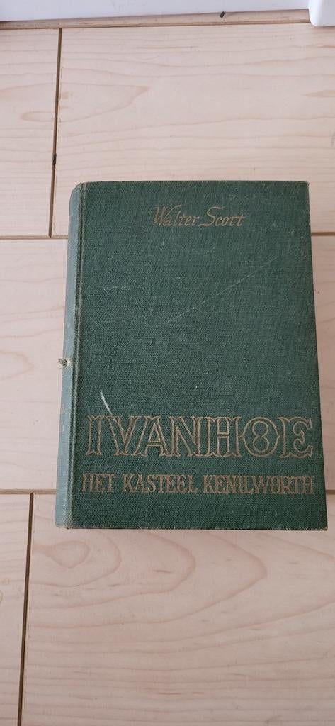 Ivanhoe - Walter Scott (Nederlandstalige editie), Boeken, Ophalen of Verzenden, Gelezen
