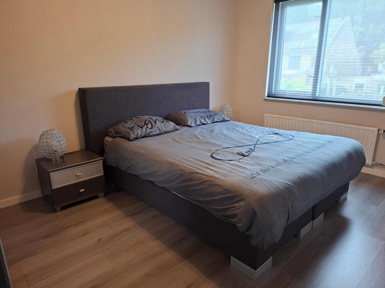 Boxspring 160 cm  antraciet grijs zonder matras (GRATIS), Ophalen, Gebruikt, Tweepersoons