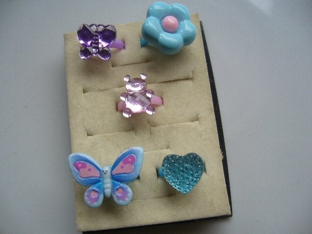 5 leuke VINTAGE KINDERRINGETJES 0,25 CENT PER STUK, Sieraden, Tassen en Uiterlijk, Antieke sieraden, Verzenden, Overige materialen
