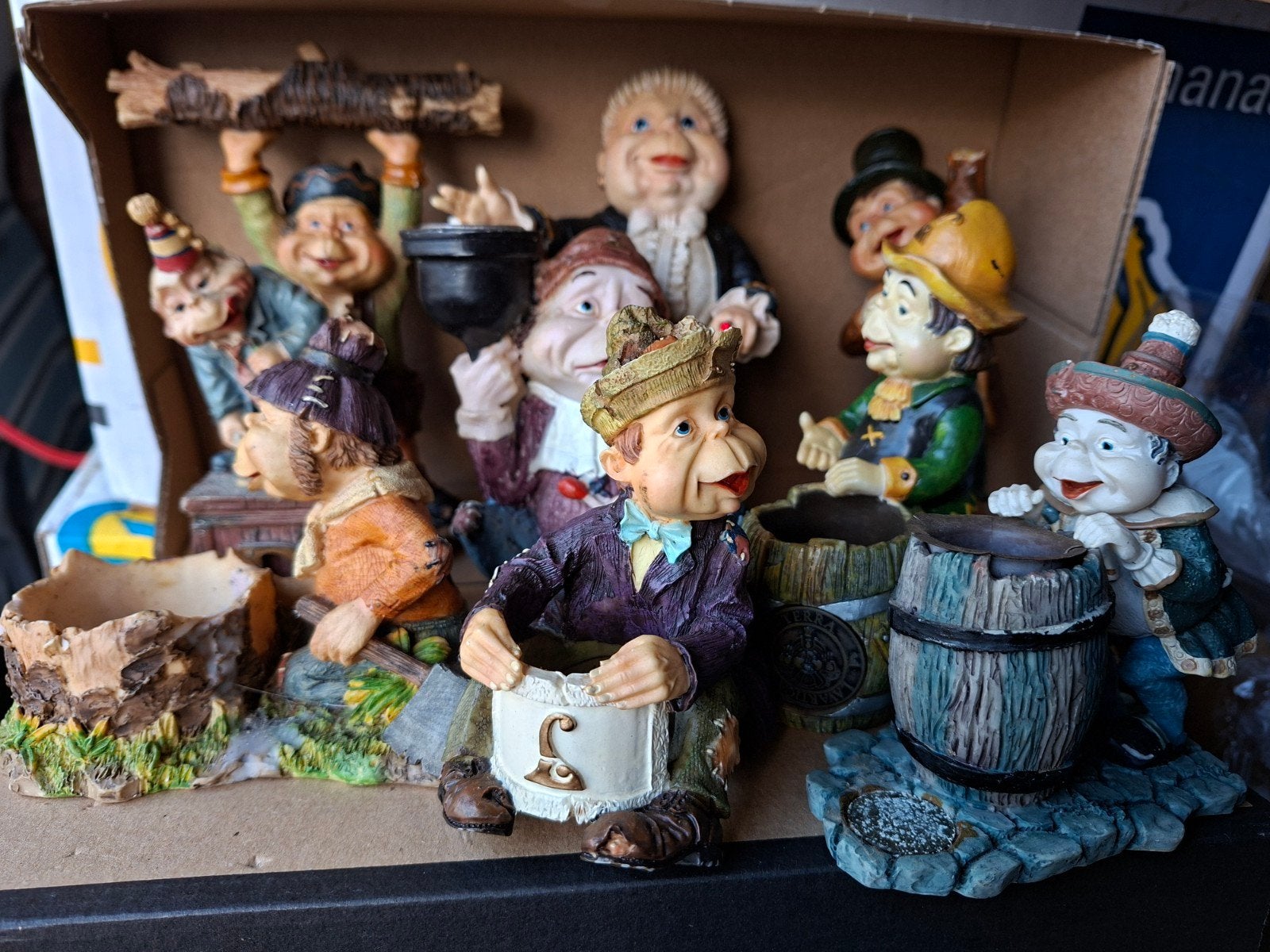 9x laaf Efteling beeldjes, laven, Ophalen, Gebruikt, Beeldje of Poppetje