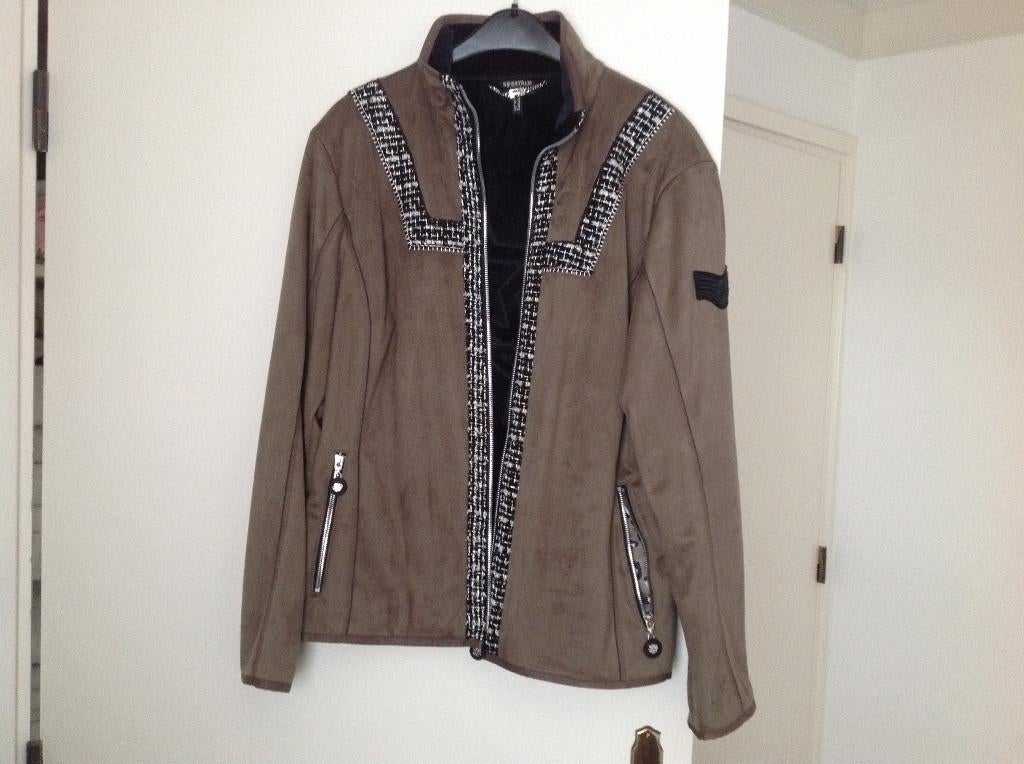 Sportalm stretch vest / jasje beige mt 46 = 44 vele details, Ophalen, Beige, Maat 46/48 (XL) of groter, Sportalm