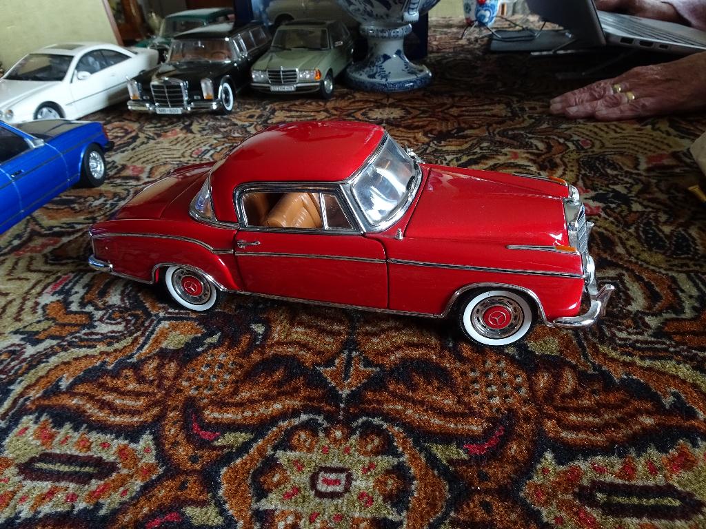 MERCEDES BENZ  220 SE HART TOP 1958  SUNSTAR 1;18, Ophalen of Verzenden, Zo goed als nieuw, Auto, Sun Star