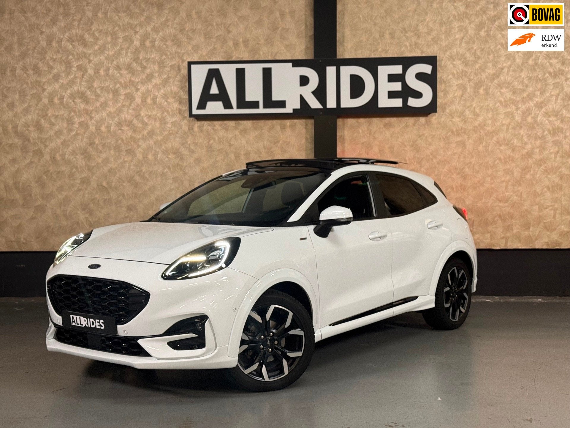 Ford Puma 1.0 EcoBoost Hybrid ST-Line | Pano | Camera | Carp, Dealer onderhouden, 125 pk, Verwarmde buitenspiegels, Leder en Stof