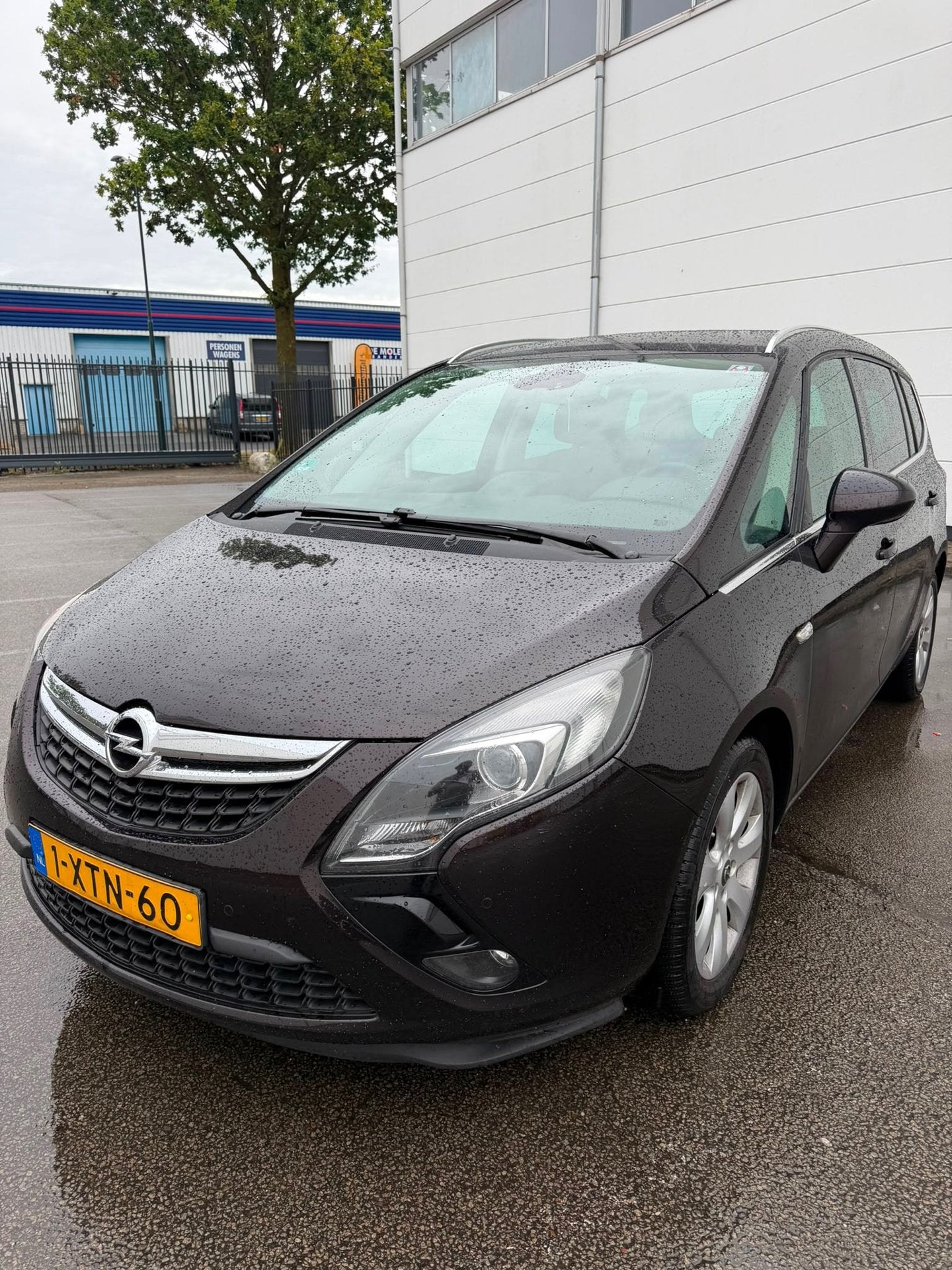 Opel Zafira Tourer 1.6 CDTI Design Edition Nap Airco Camera, Auto's, Voorwielaandrijving, Gebruikt, 4 cilinders, Bruin