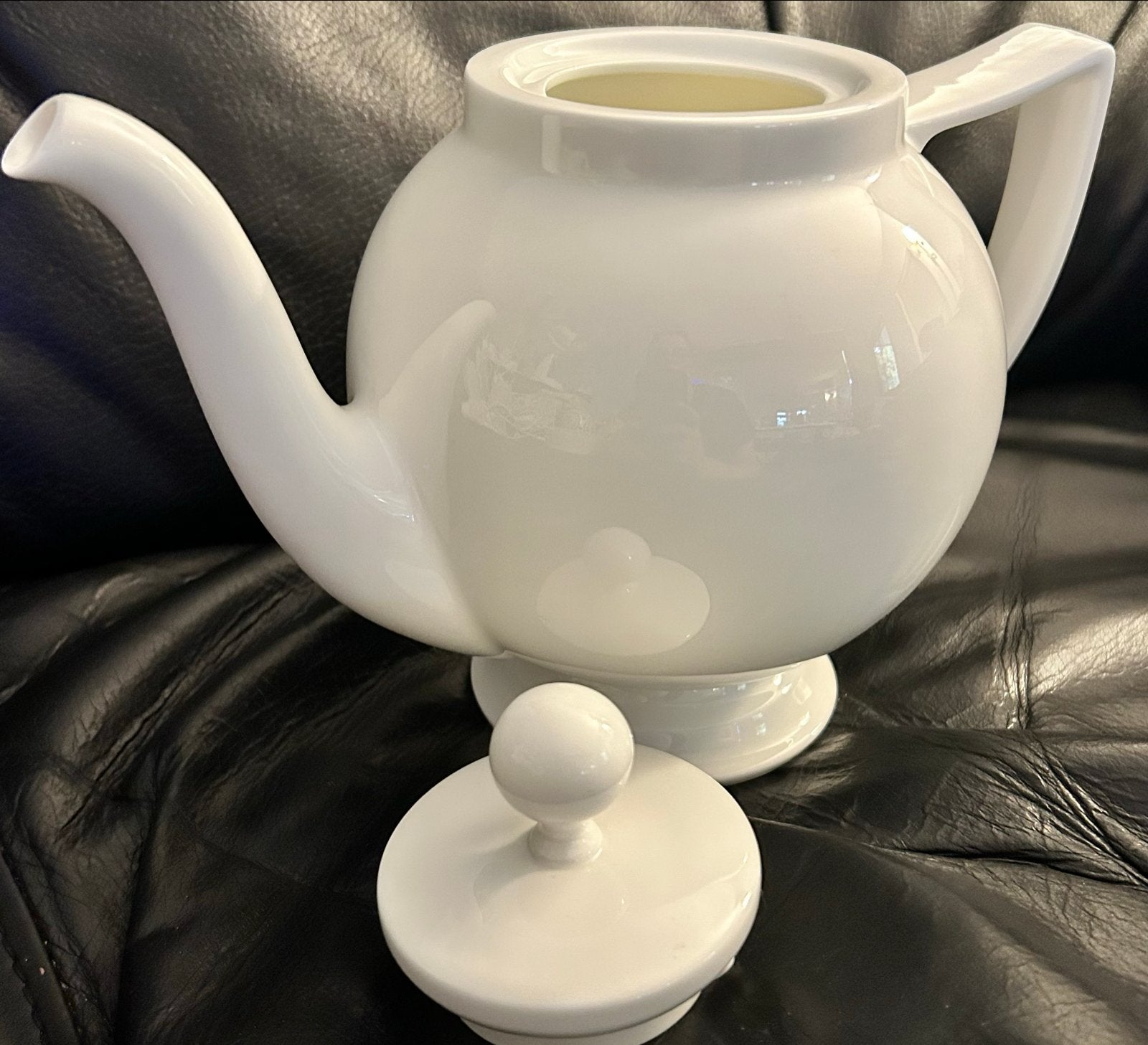 Hutschenreuther Pure China theepot, wit, puntgaaf, Overige merken, Ophalen of Verzenden, Zo goed als nieuw, Porselein