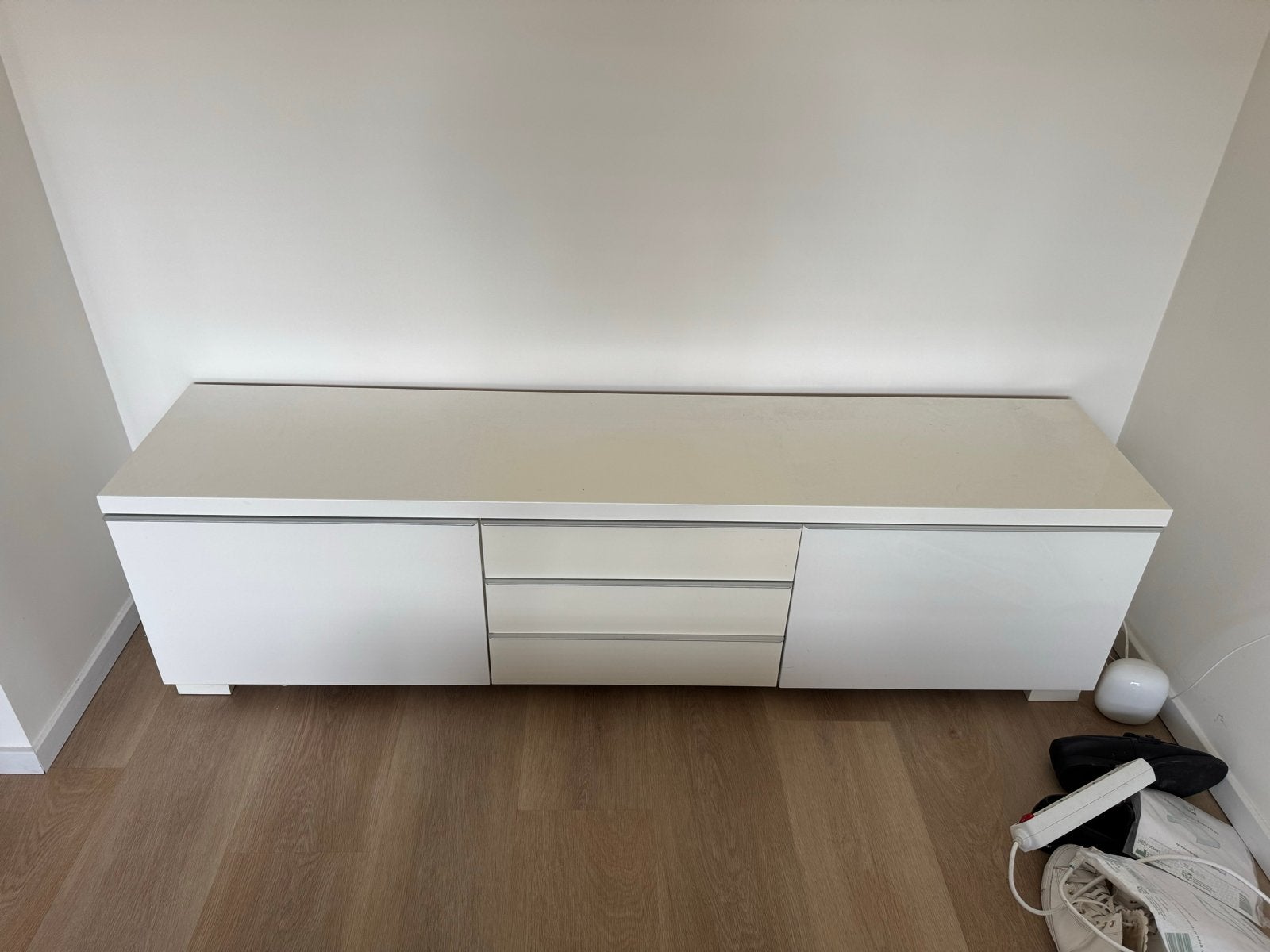 Witte TV-meubel met lades en deuren, Ophalen, Gebruikt, 150 tot 200 cm, Minder dan 100 cm