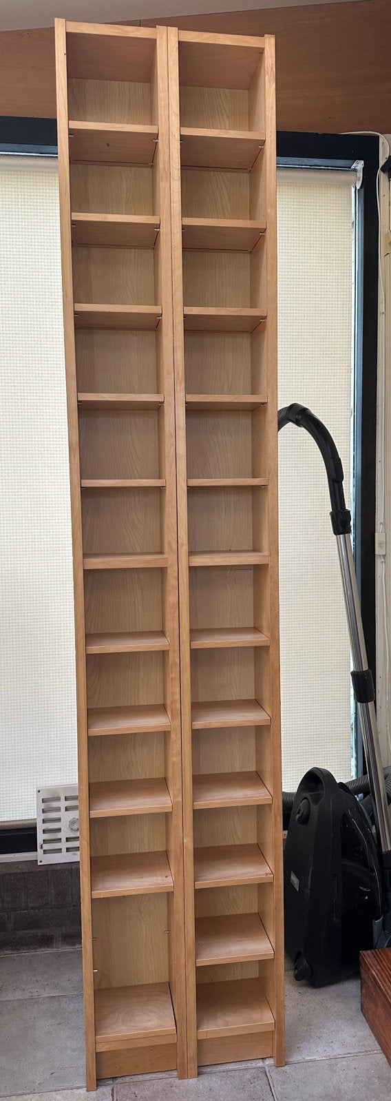 IKEA “Benno” CD/hobby/etalage kast 2x 20x202 cm, Huis en Inrichting, Ophalen, Gebruikt