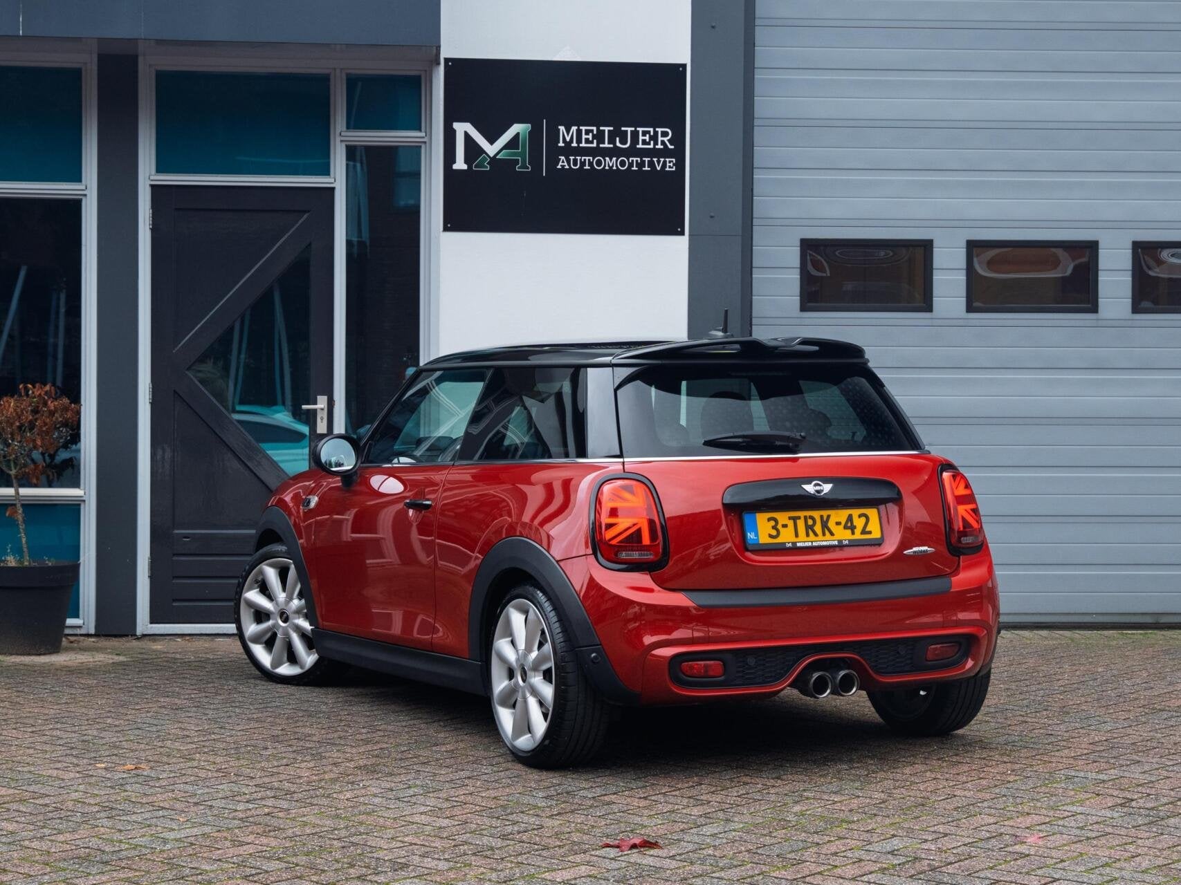 MINI Cooper S Chili|JCW 211PK|HUD|HarmanK|Adaptief|Keyless|L, Auto's, Voorwielaandrijving, 1998 cc, Gebruikt, Euro 6