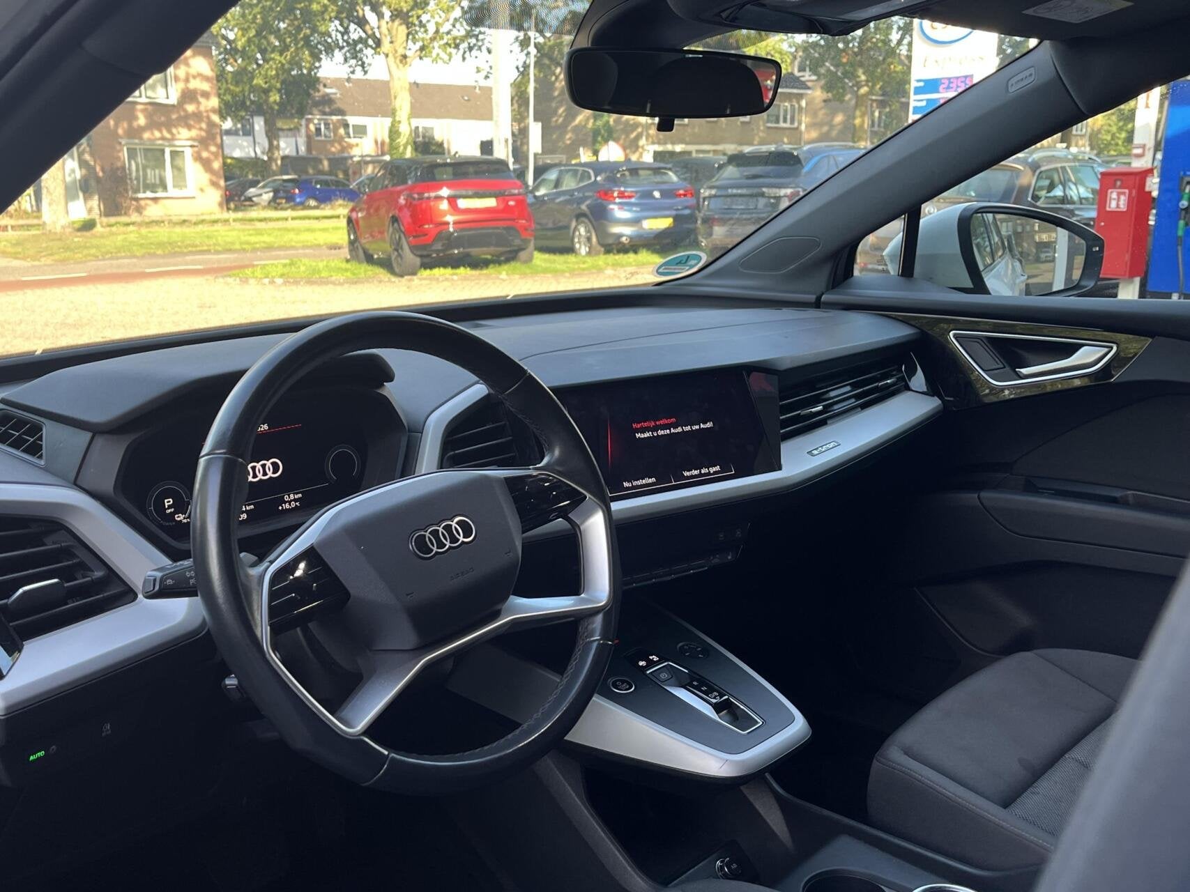 Audi Q4 e-tron 40 Edition 77 kWh Camera, Carplay, Lm.., Auto's, Automaat, Achterwielaandrijving, Gebruikt, Met garantie (alle)