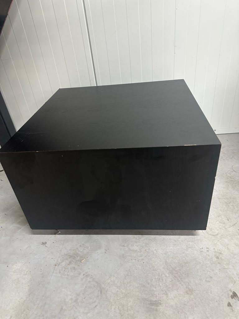 Stijlvolle Zwarte Blok Tafel - Modern Design, Huis en Inrichting, Tafels | Salontafels, Gebruikt, Vierkant, Minder dan 50 cm, Overige houtsoorten