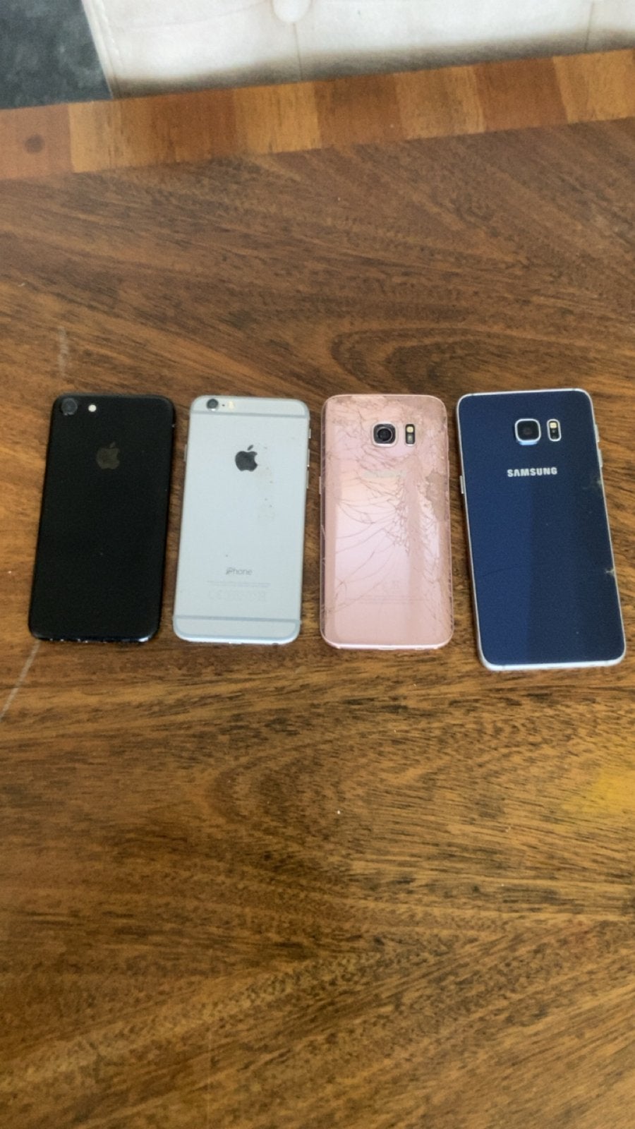 2x Kapotte Iphone’s en 2x Kapotte Samsung’s., Ophalen, Niet werkend, 64 GB, Overige modellen