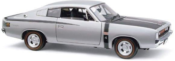 1/18 Valiant Charger R/T 265 Hemi Big Tank Mercury Silver 1/, Hobby en Vrije tijd, Modelauto's | 1:18, Ophalen of Verzenden, Nieuw