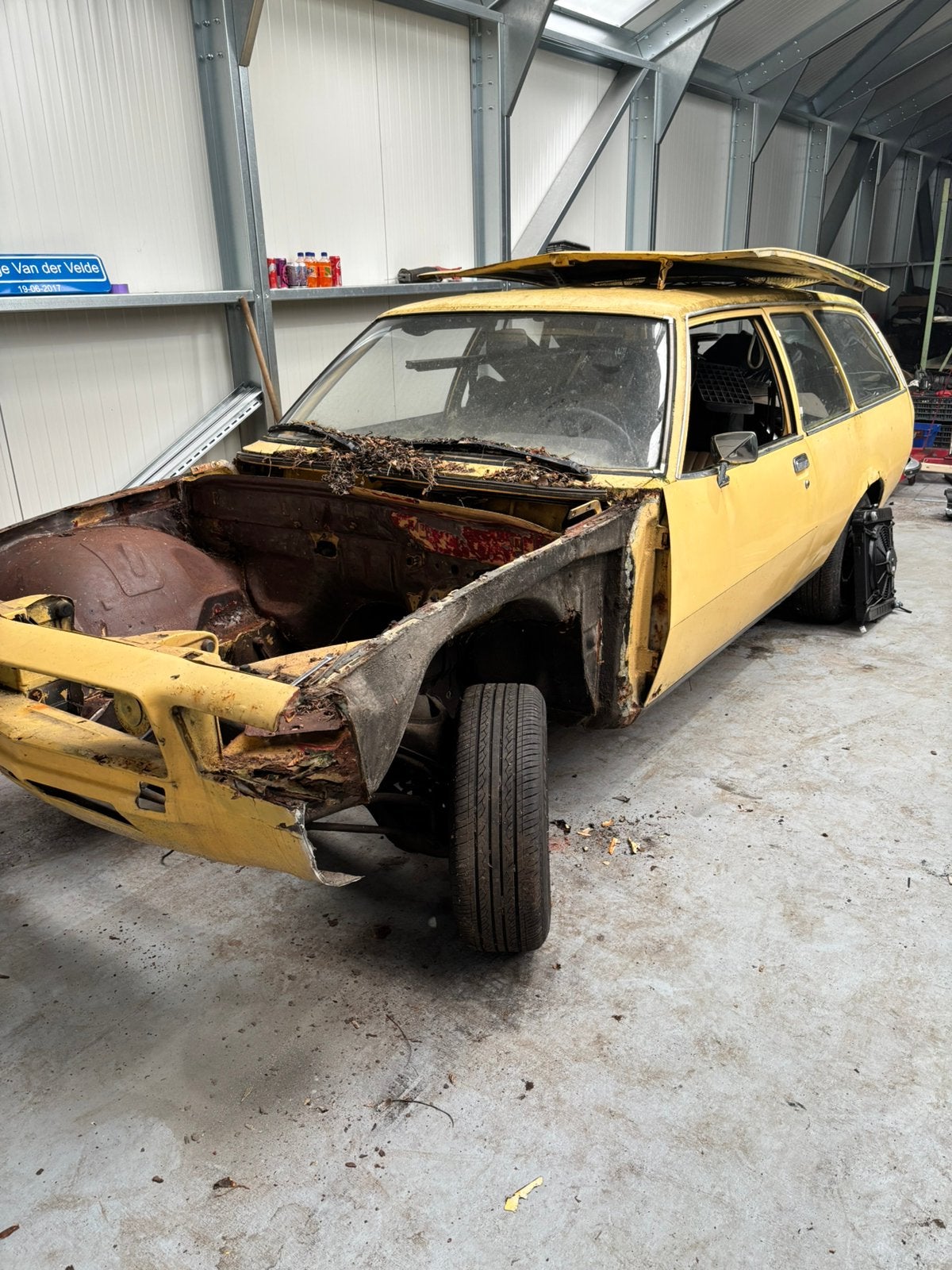 Opel rekord d station, Ophalen, Opel