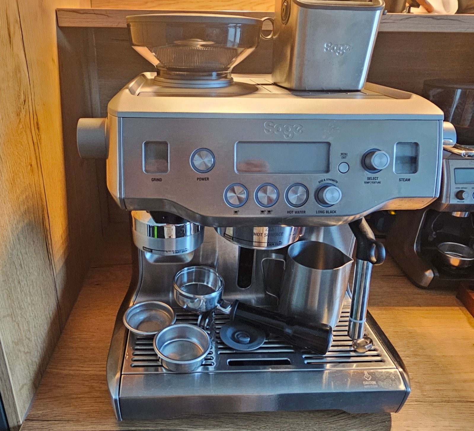 Sage - The Oracle - Bean to Cup Coffee Maker with Manual and, Ophalen of Verzenden, Zo goed als nieuw, Koffiemachine