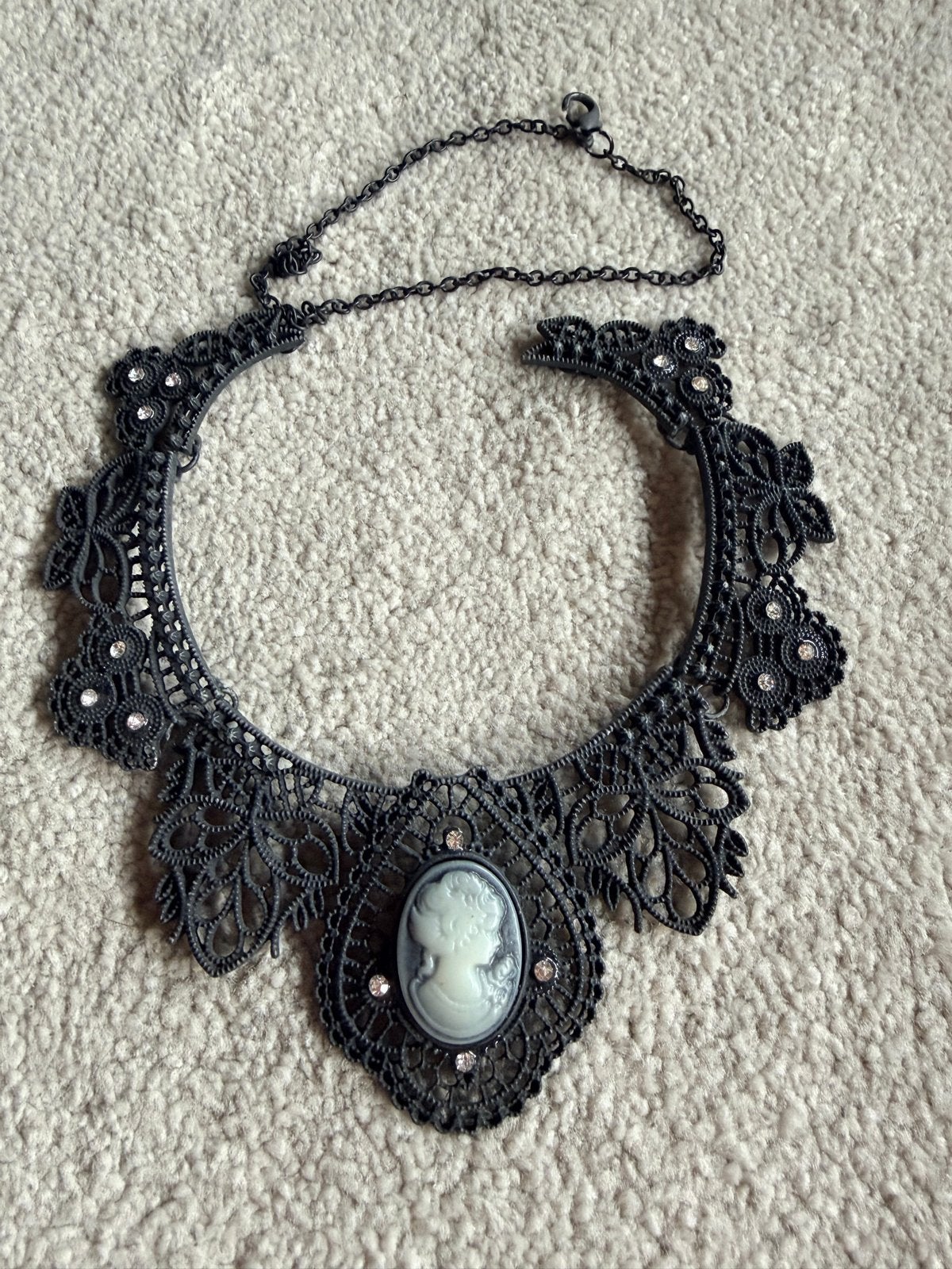 Gothic Camee Ketting Zwart Kant met Strass, Zwart, Ophalen of Verzenden, Zo goed als nieuw, Overige materialen