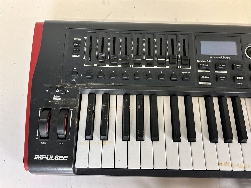 Foto 2 van A7516. Impulse 49 Novation midi keyboard
