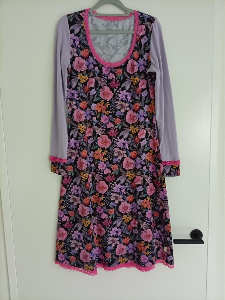 Elizz jurk zwart met bloemetjes draagmaat M, Kleding | Dames, Maat 38/40 (M), Zwart, Elizz, Ophalen of Verzenden
