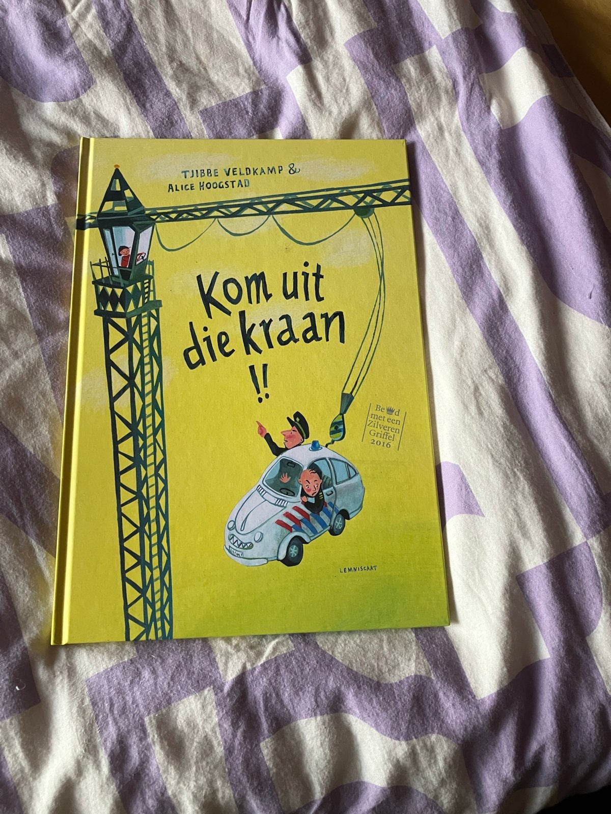 Kom uit die kraan!! - Tjibbe Veldkamp & Alice Hoogstad, Boeken, Ophalen, Zo goed als nieuw, Fictie algemeen