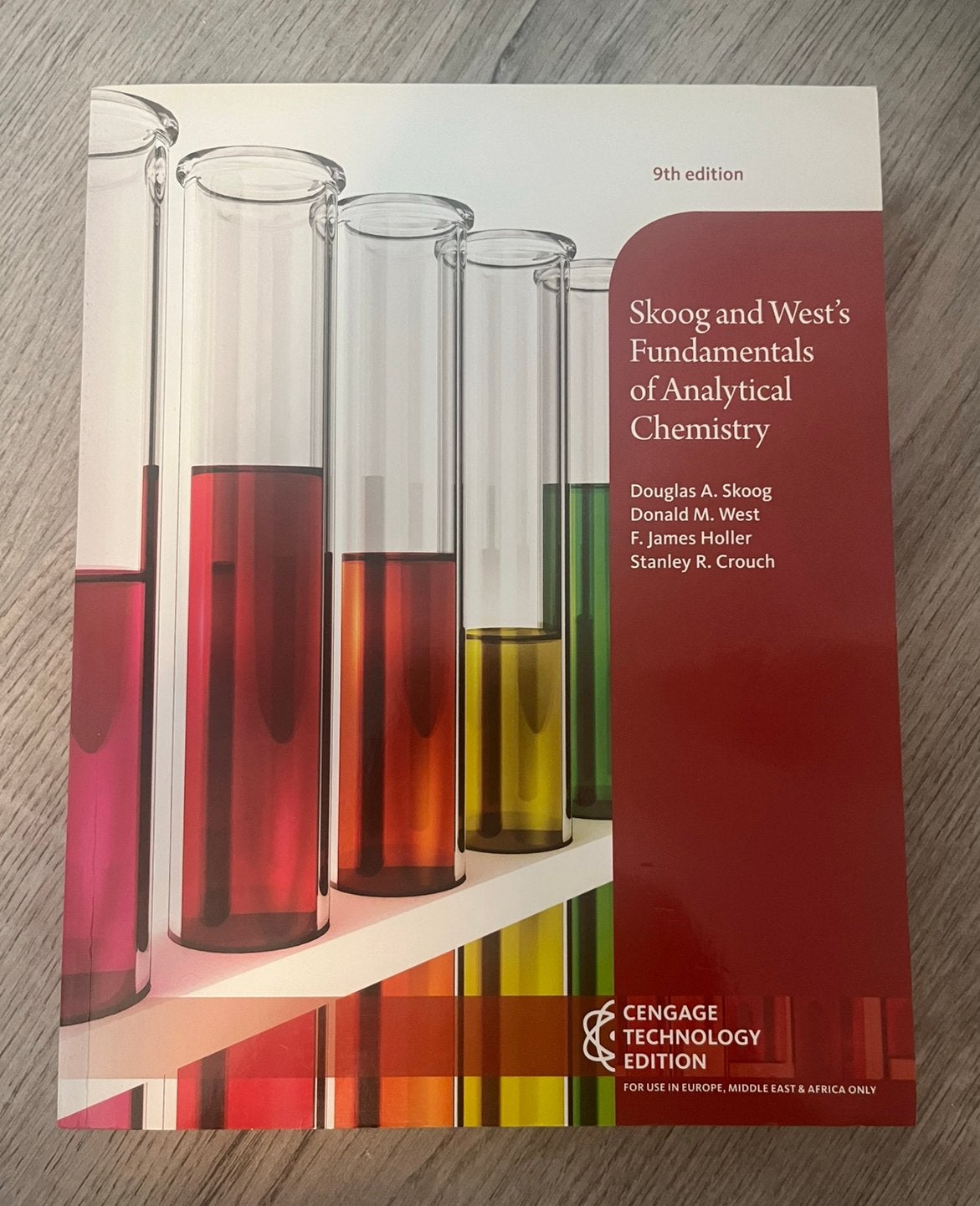 Fundamentals of analytical chemistry, Ophalen of Verzenden, Zo goed als nieuw, Gehele gezicht