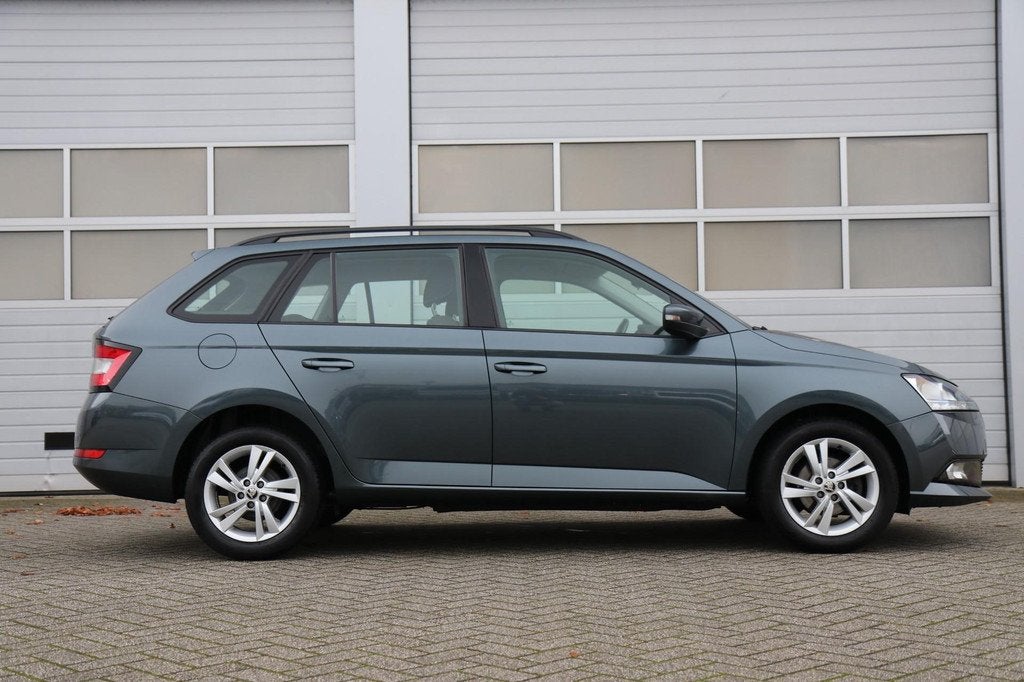 Skoda Fabia Combi 1.0 TSI 95pk Active | Smartlink | Stoelver, Auto's, Skoda, Voorwielaandrijving, 12 maanden, Stof, Gebruikt