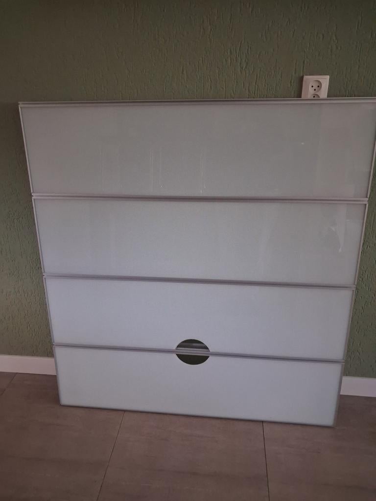 IKEA Glazen Achterwand voor TV - Strak Design, Ophalen, Gebruikt, 50 tot 100 cm, Minder dan 100 cm