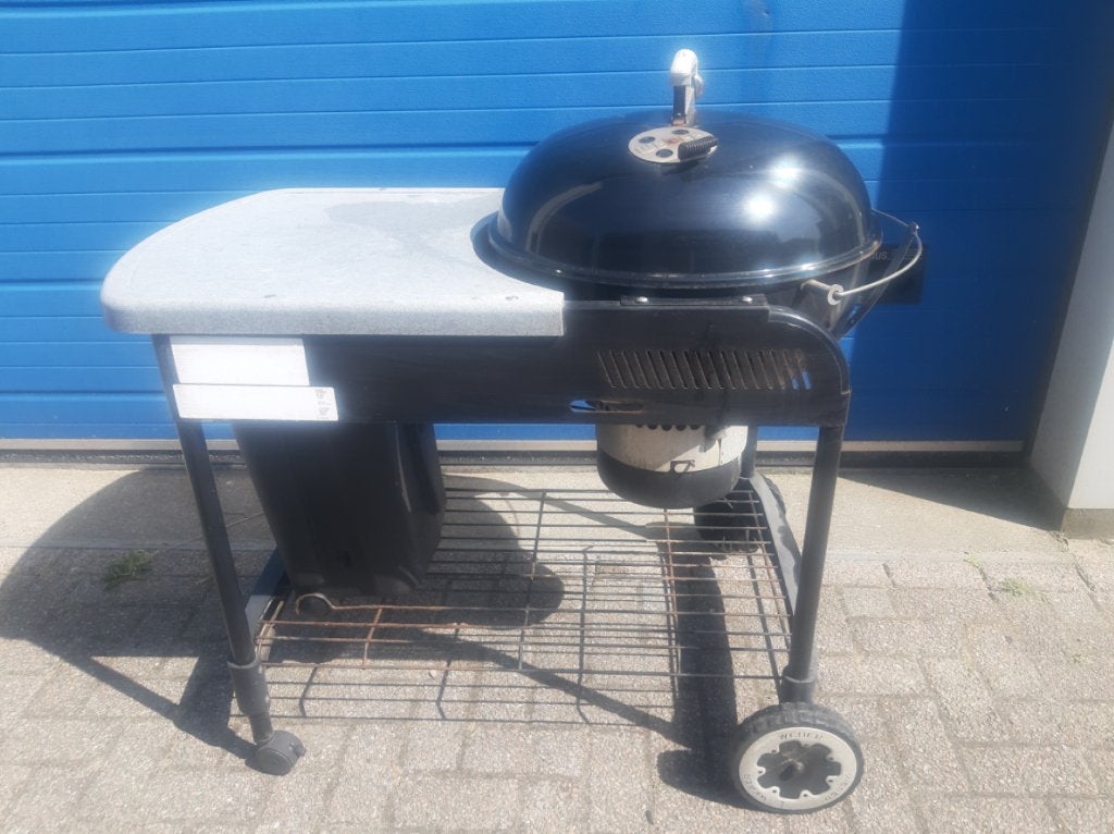 Weber Performer Deluxe 57cm Houtskool BBQ van 730 nu bieden, Tuin en Terras, Ophalen, Zo goed als nieuw, Weber
