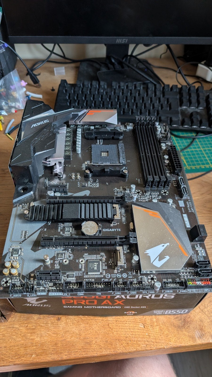 Gigabyte AORUS B450 rev 1.0, Ophalen, DDR4, AM4, Zo goed als nieuw