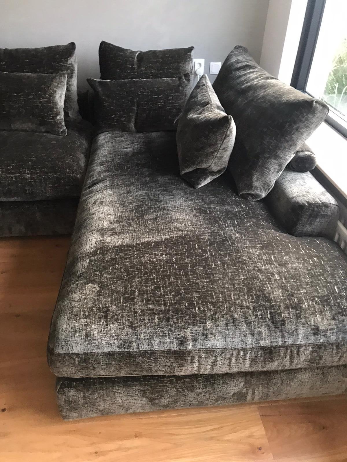Grote Hoekbank met Chaise Longue - Donkergroene Stof, Huis en Inrichting, Ophalen, 100 tot 125 cm, Hoekbank, 300 cm of meer