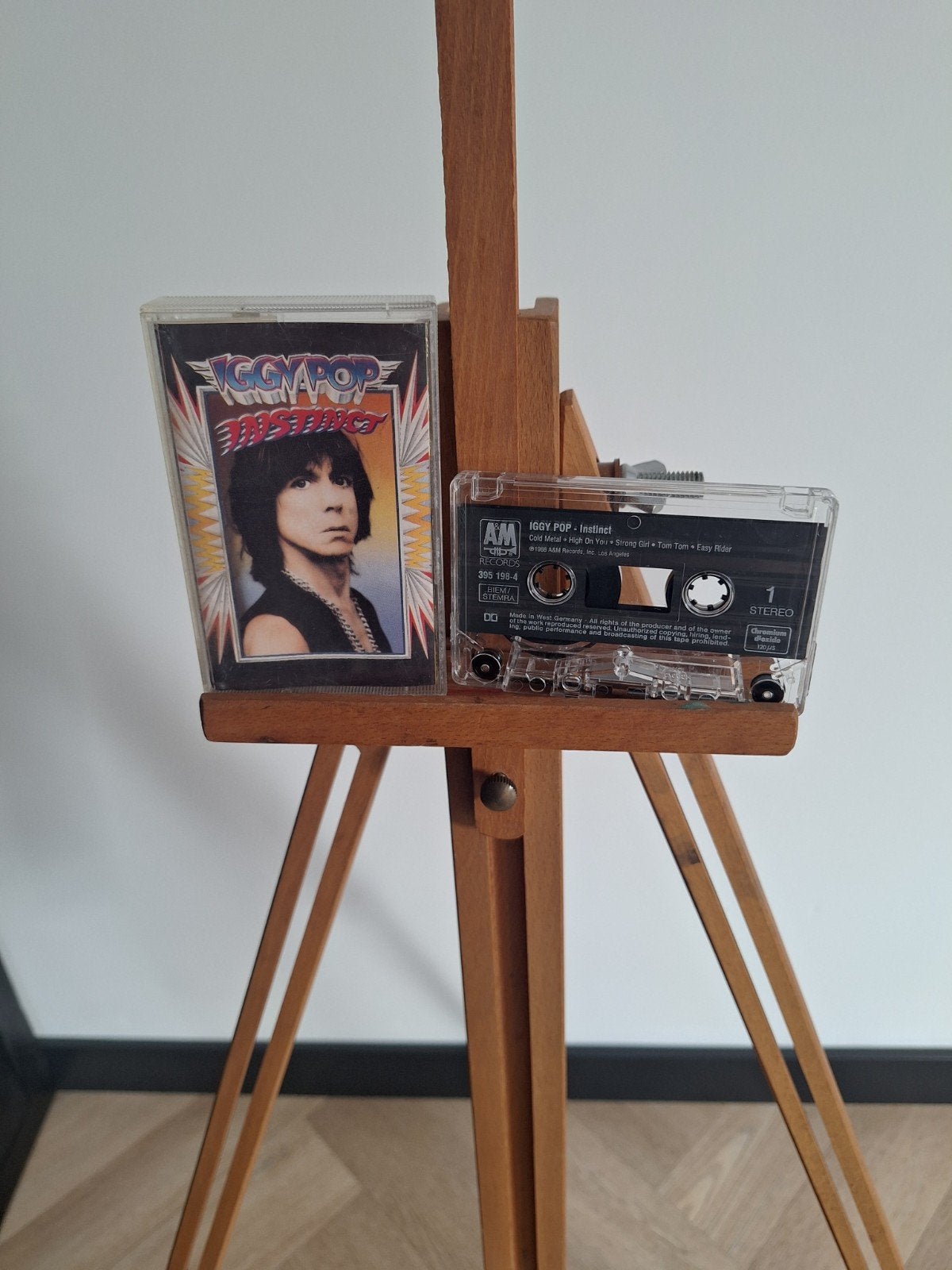 Iggy Pop - Instinct Cassette Tape (Pop/Rock), 1 bandje, Ophalen of Verzenden, Zo goed als nieuw, Origineel