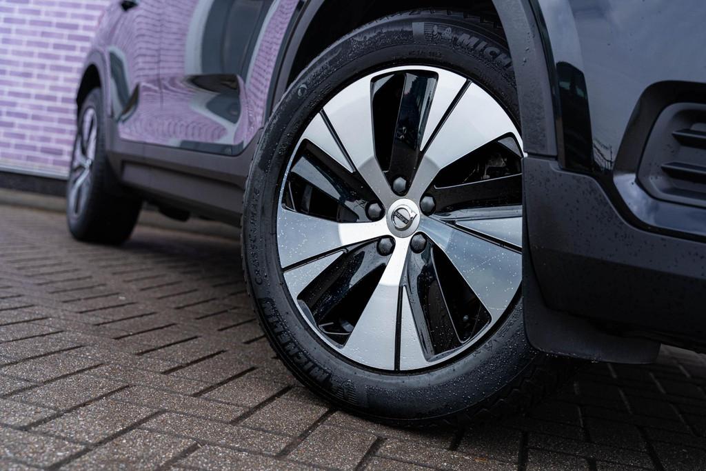 Volvo XC40 T4 Recharge Inscription | Navigatie | Stoelverwar, Auto's, Volvo, 12 maanden, Stof, Euro 6, 1712 kg