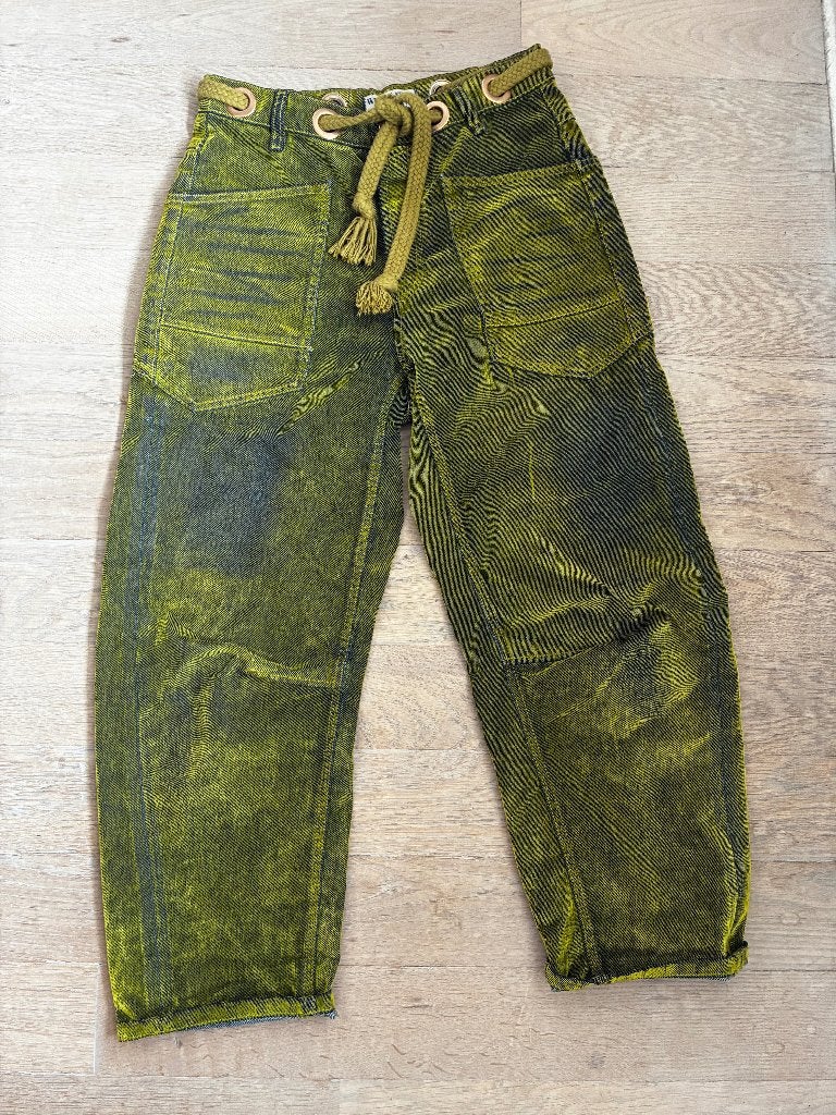 Groene barrel jeans van Free People - maat 25, Kleding | Dames, Overige kleuren, Ophalen of Verzenden, W27 (confectie 34) of kleiner