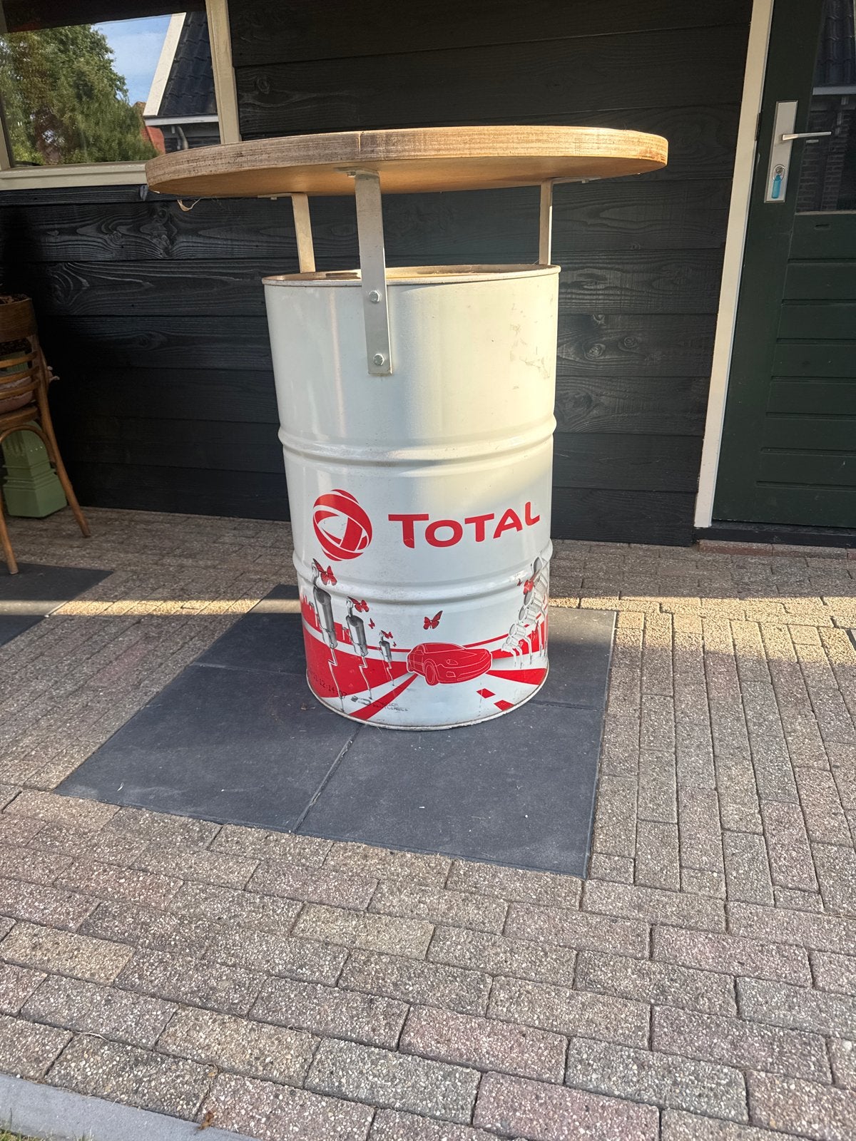 Unieke Total Olievat Bartafel - Eyecatcher voor Terras/Tuin, Ophalen, Gebruikt