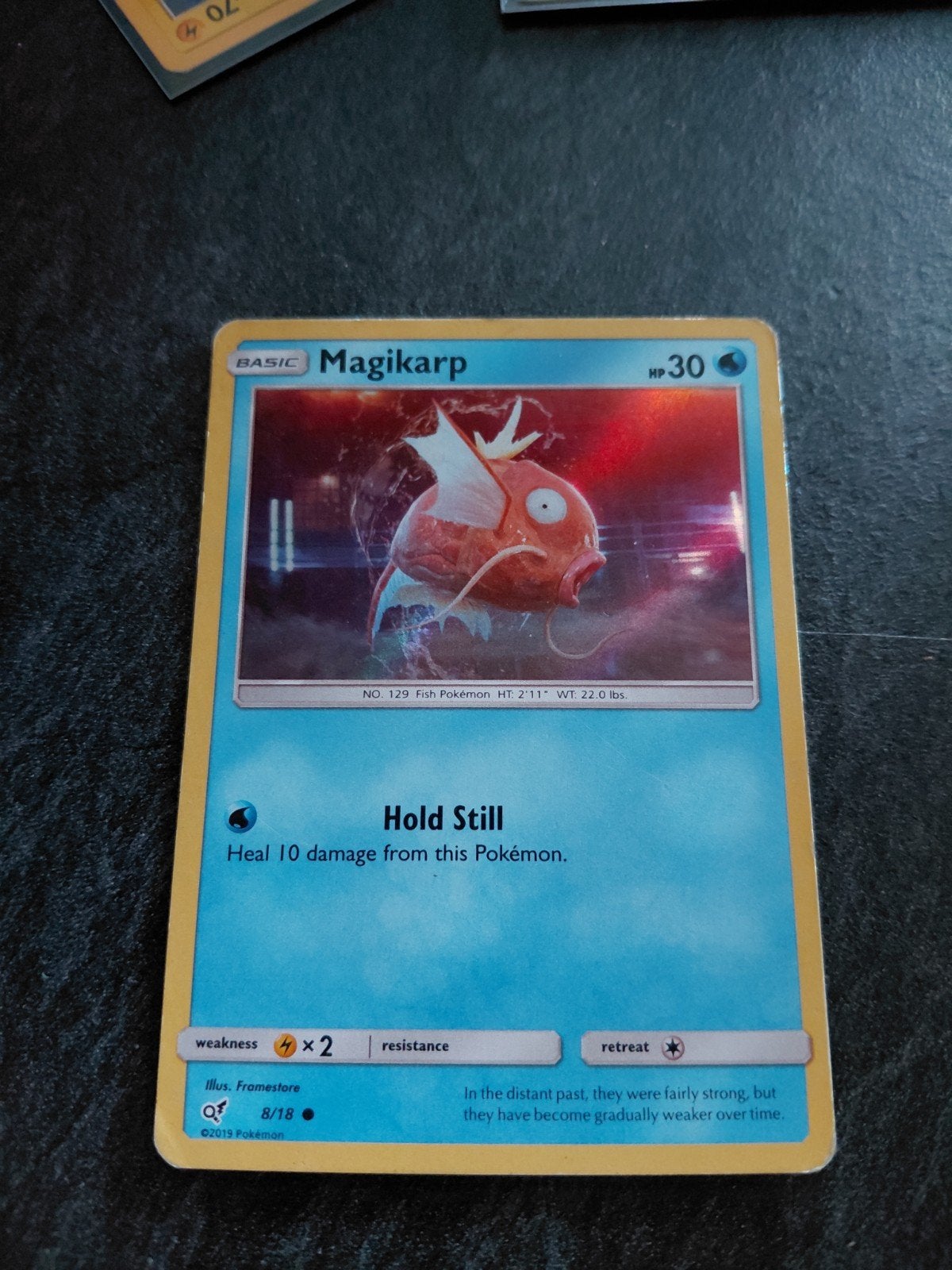 Magikarp holo - kaart 8/18 uit 2019, Ophalen of Verzenden, Gebruikt, Losse kaart, Foil