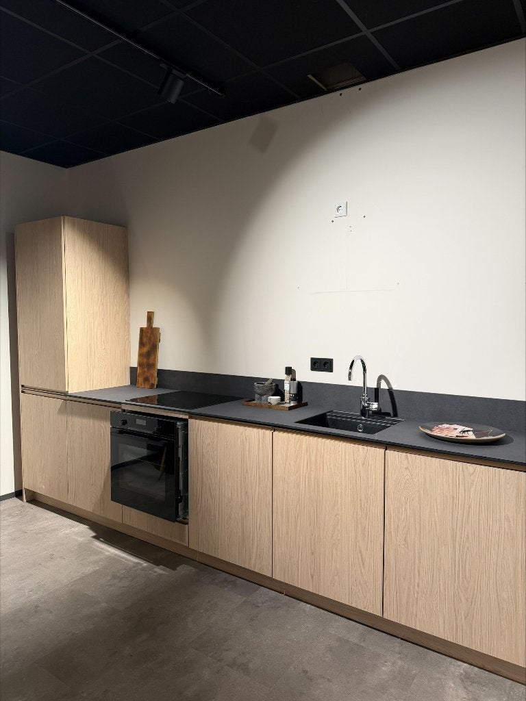 KVIK Compose nordic light - showroom keuken, Overige kleuren, Nieuw, Enkelwandige keuken, Ophalen of Verzenden