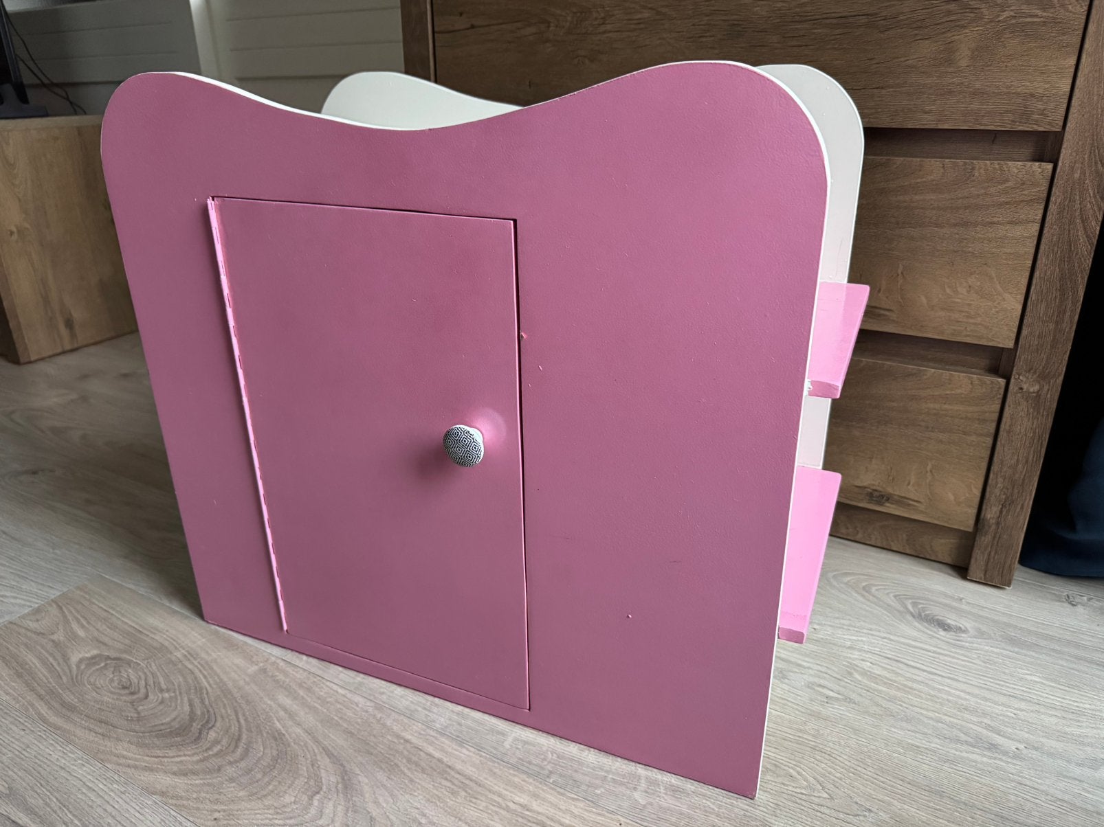 Meisjes kinder kast poppen barbie popkast speelgoed opberg, Ophalen of Verzenden, Zo goed als nieuw