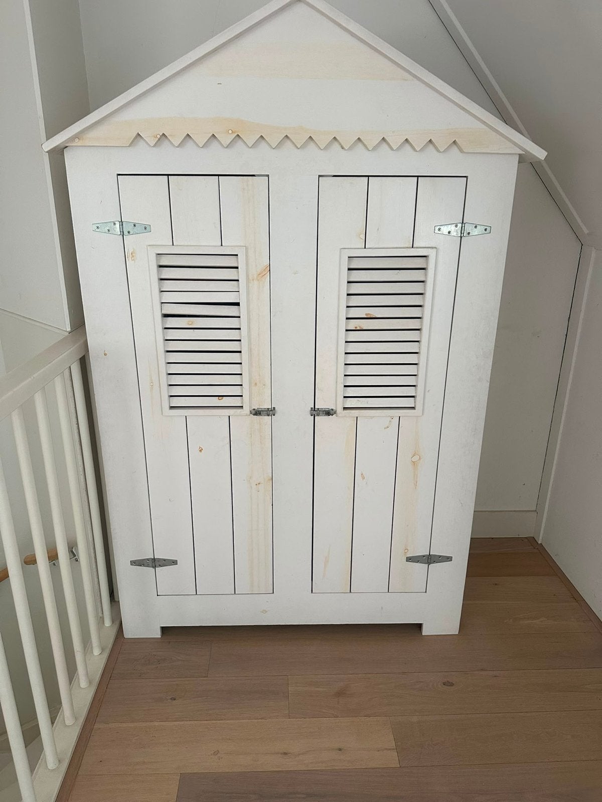 Leuke witte kinderkledingkast - 180x120 cm, Kinderen en Baby's, Kinderkamer | Commodes en Kasten, Gebruikt, Kast, 105 cm of meer