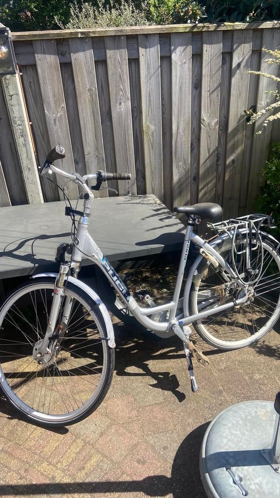 Opknap fiets, Fietsen en Brommers, Fietsen | Dames | Damesfietsen, Ophalen, Gebruikt, Overige merken
