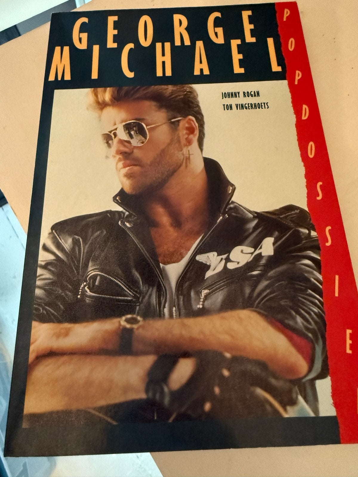George Michael Pop Dossier - Johnny Rogan & Ton Vingerhoets, Ophalen of Verzenden, Gelezen, Artiest