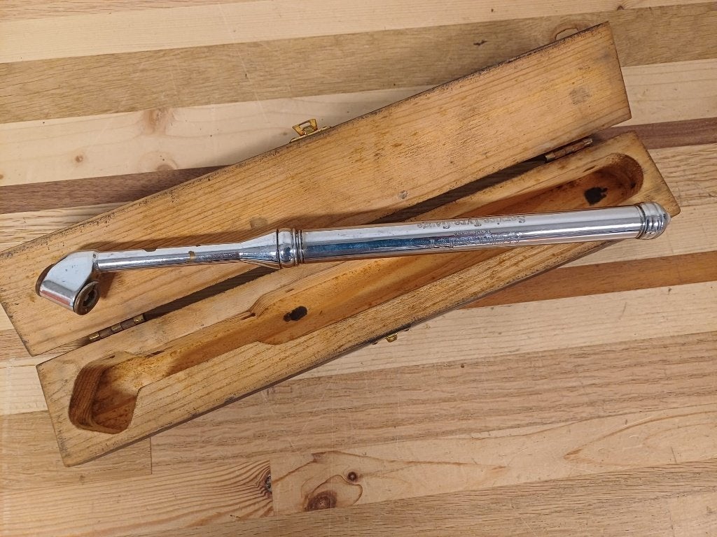 Schrader Service Tyre Gauge bandenspanningsmeter houten doos, Ophalen of Verzenden, Gebruikt
