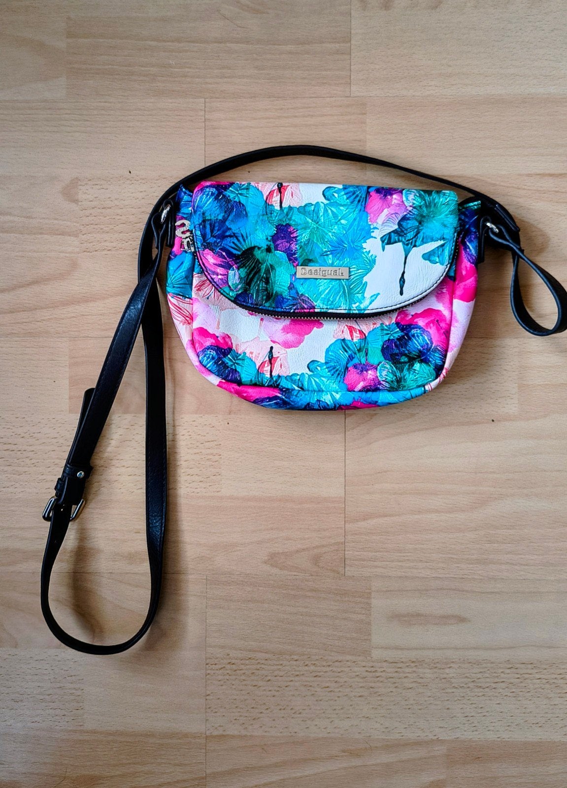 Desigual schoudertasje met bloemenprint, Ophalen of Verzenden, Nieuw, Overige kleuren, Schoudertasje