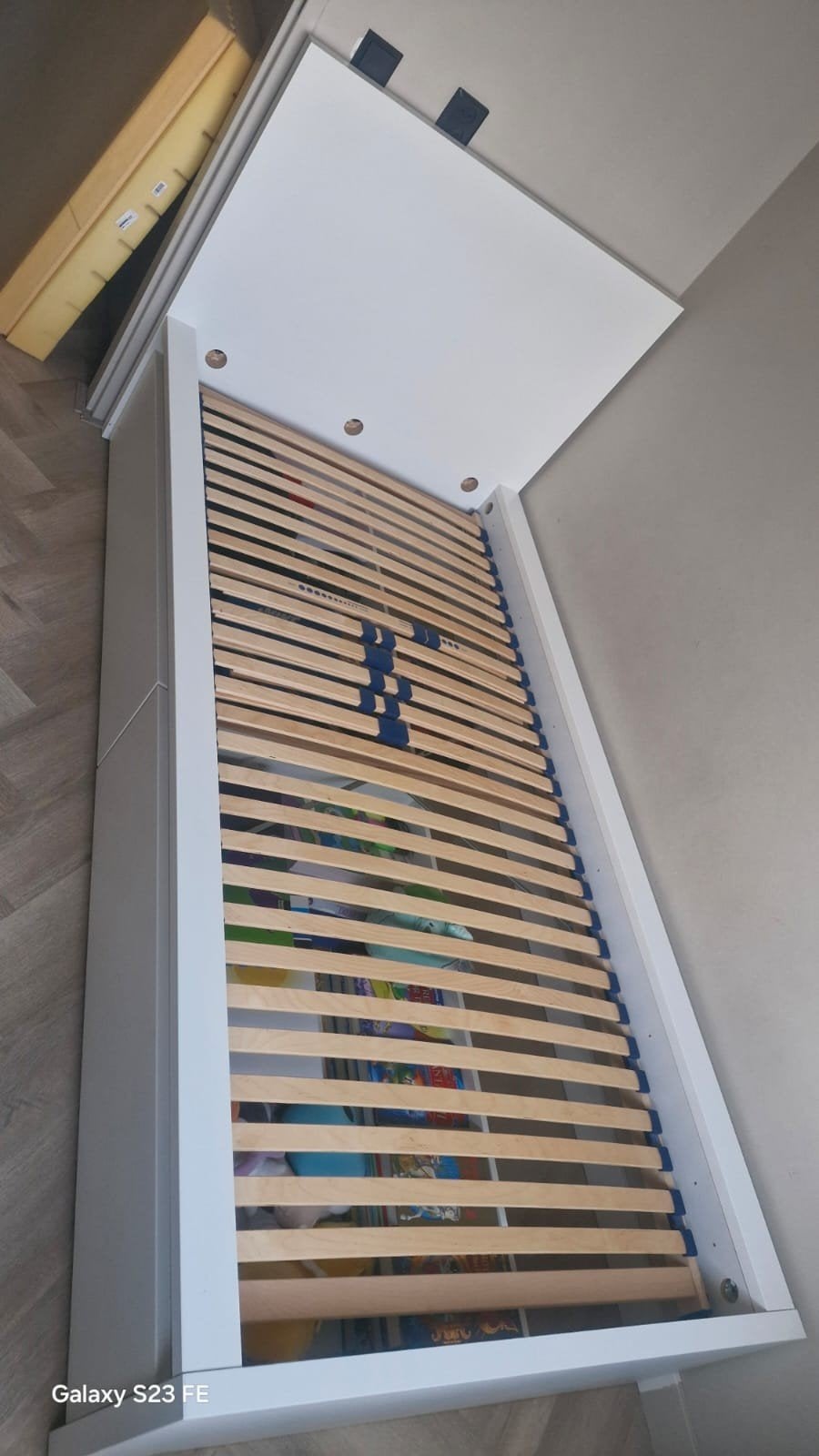 Te koop ZGAN Malm ikea 1 persoonsbed, Huis en Inrichting, Slaapkamer | Bedden, Ophalen, 90 cm, Eenpersoons, Wit