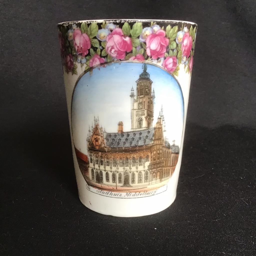 Beker mok porselein stadhuis Middelburg porselein - 2 dl, Antiek en Kunst, Ophalen of Verzenden