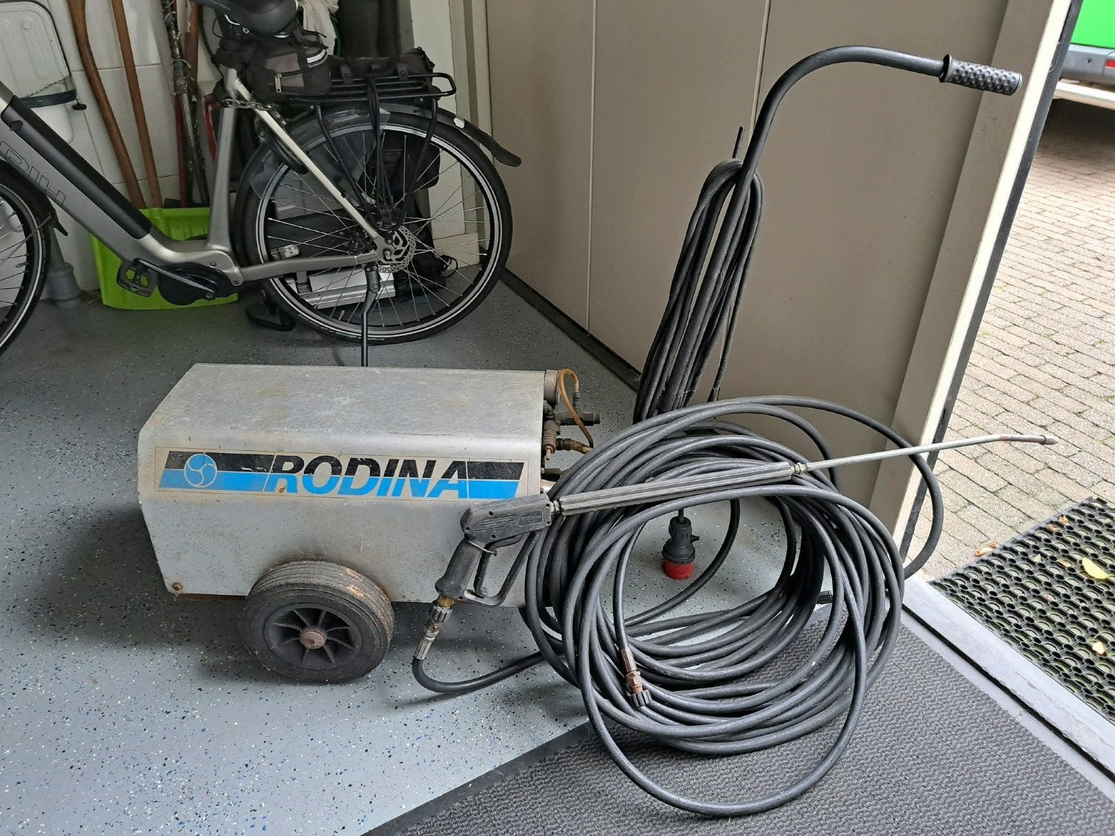 Hogedrukreiniger krachtstroom 380, Tuin en Terras, Ophalen, Gebruikt, Rodina, Elektrisch