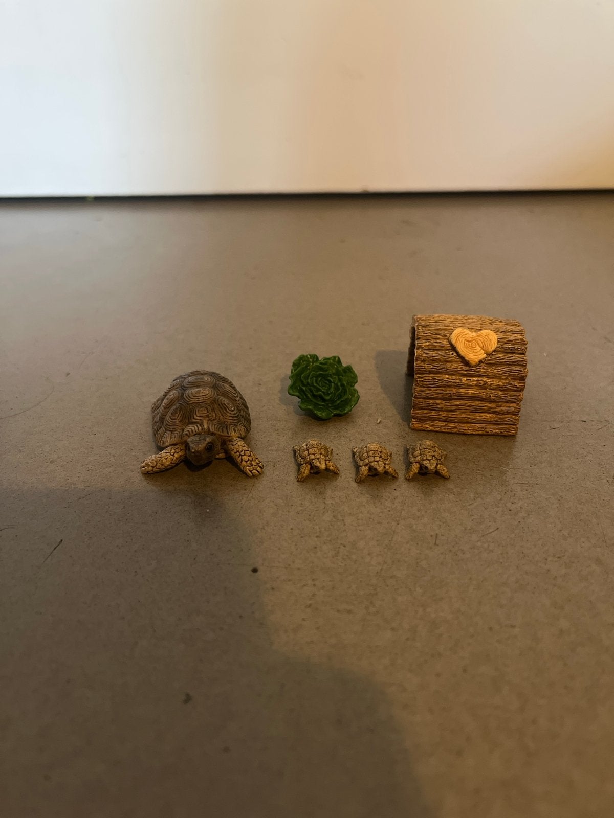 Schildpad beeldjes set met huisje en plantje van schleich, Verzamelen, Dierenverzamelingen, Ophalen of Verzenden, Gebruikt, Reptiel of Amfibie