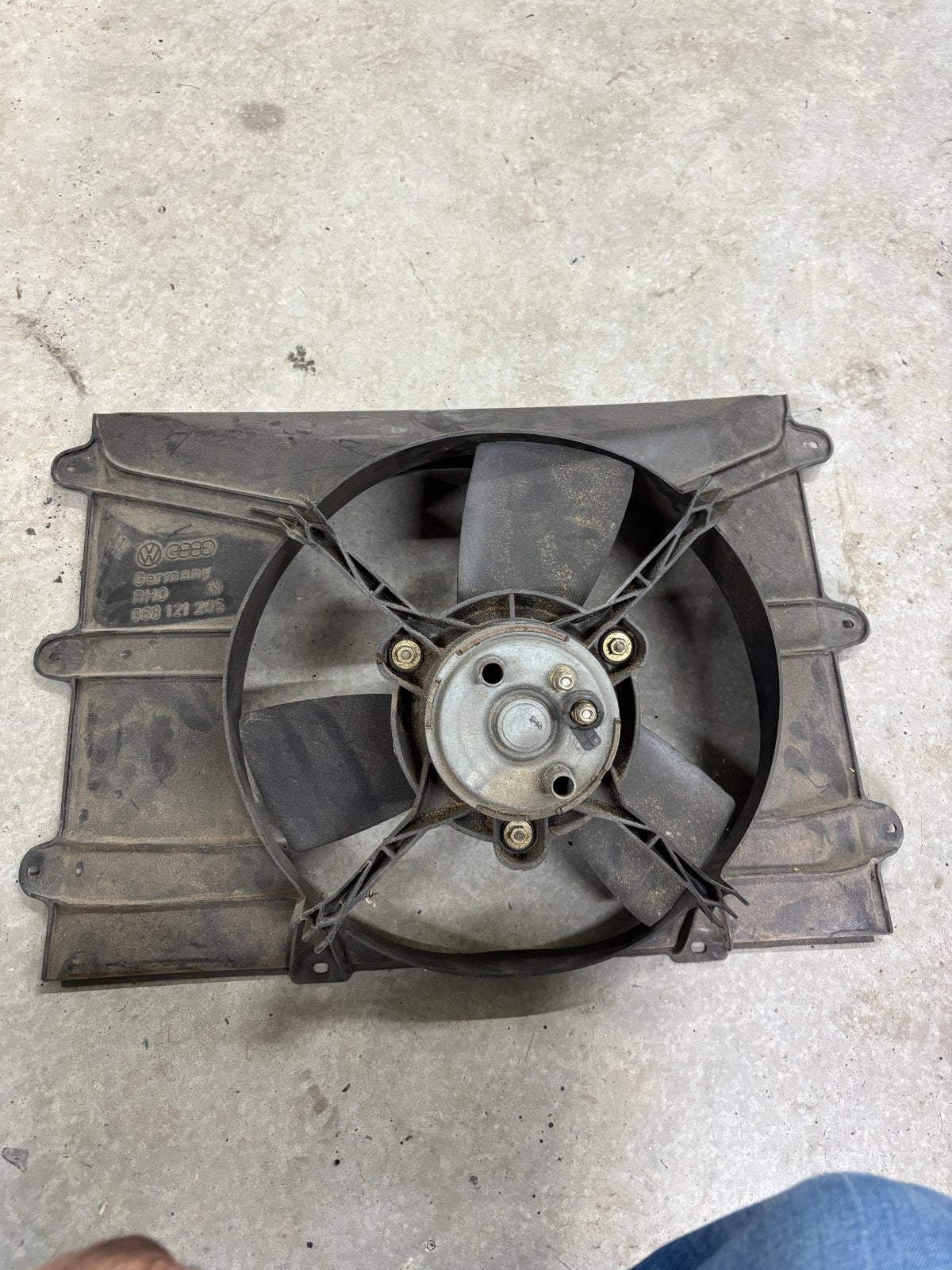 Volkswagen T3 Radiator Ventilator - 068121205, Ophalen, Gebruikt, Volkswagen