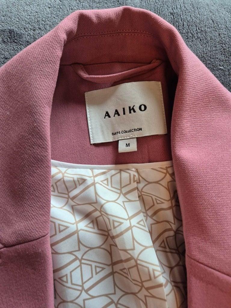 pak aaiko maat M, Maat 38/40 (M), Nieuw, Ophalen of Verzenden, Roze