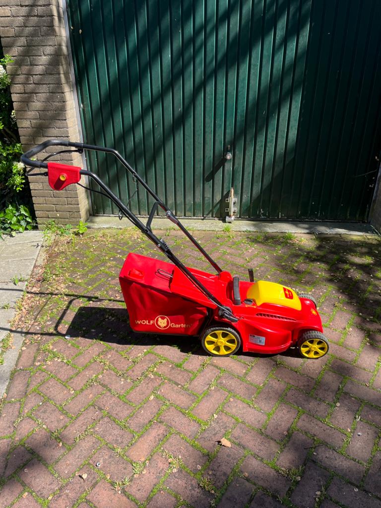Elektrische Grasmaaier Wolf Garten A340E, Balkmaaier, Ophalen, Zo goed als nieuw, Elektrische grasmaaier