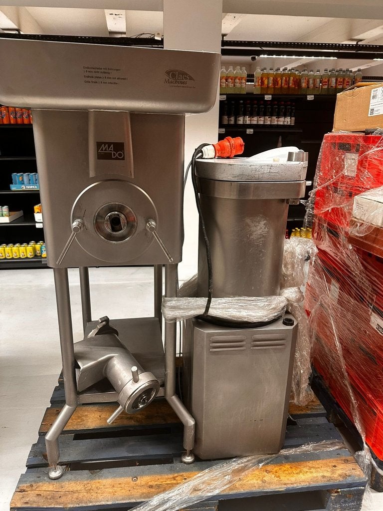 MADO MEW 717 gehaktmolen wolf slagerij 2021, Zakelijke goederen, Horeca | Keukenapparatuur, Ophalen of Verzenden, Gebruikt, Bakkerij en Slagerij