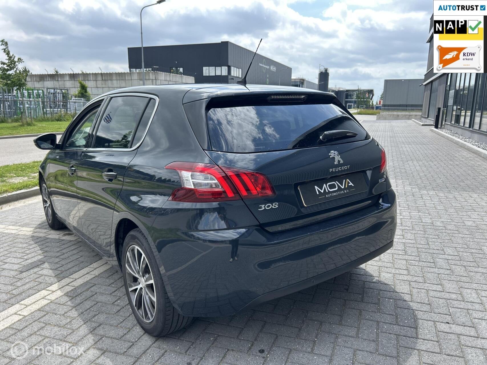 Peugeot 308 1.2 PureTech Allure/APK/CRUISE CONTR/GARANTIE/, Auto's, Voorwielaandrijving, 1199 cc, 1055 kg, Handgeschakeld